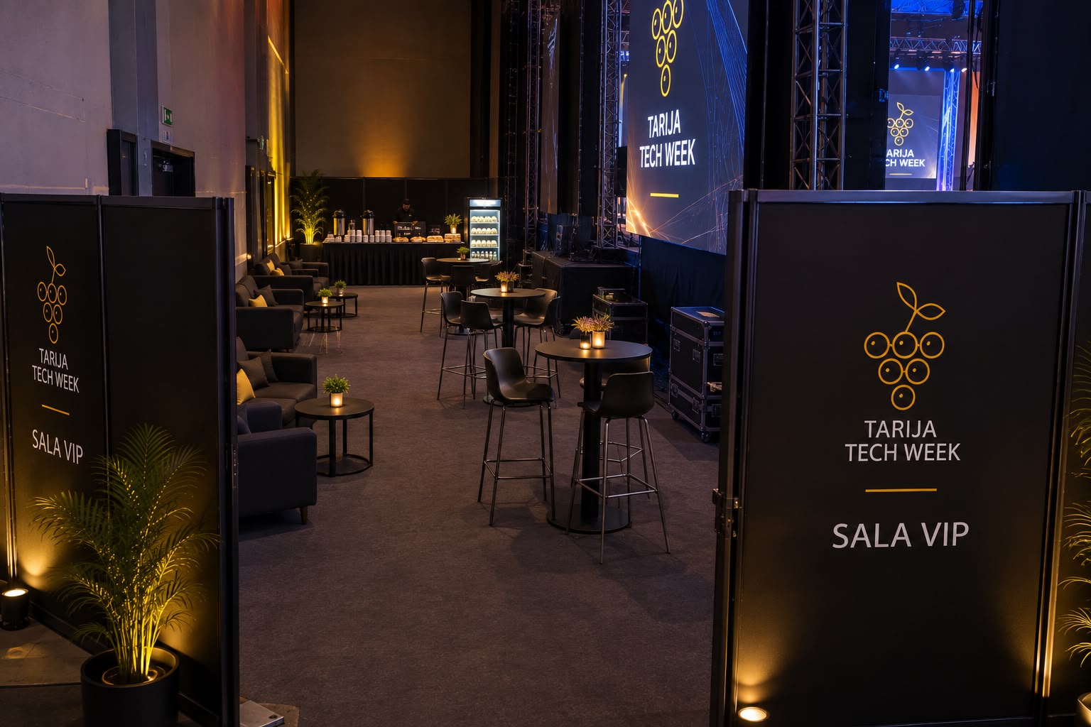 Sala VIP y lounge café — Tarija Tech Week 2026